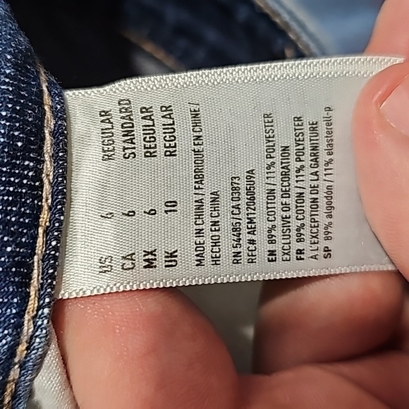 American Eagle size 6 distressed style 32x30 tomgirl straight leg jeans - Picture 7 of 7